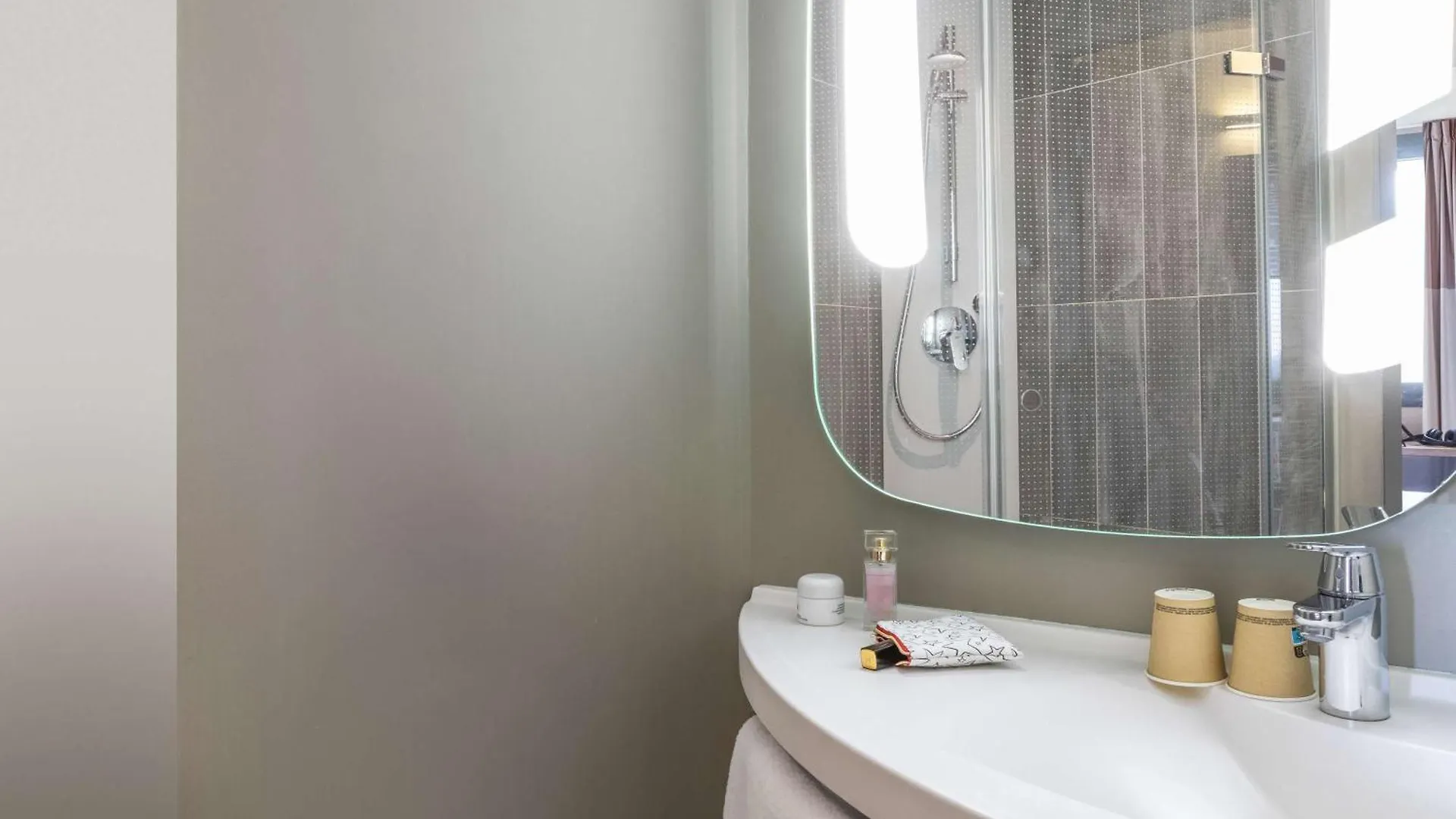 Отель Ibis Gonesse Le Bourget
